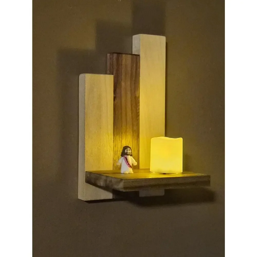 Assorted Hardwood Display Shelf